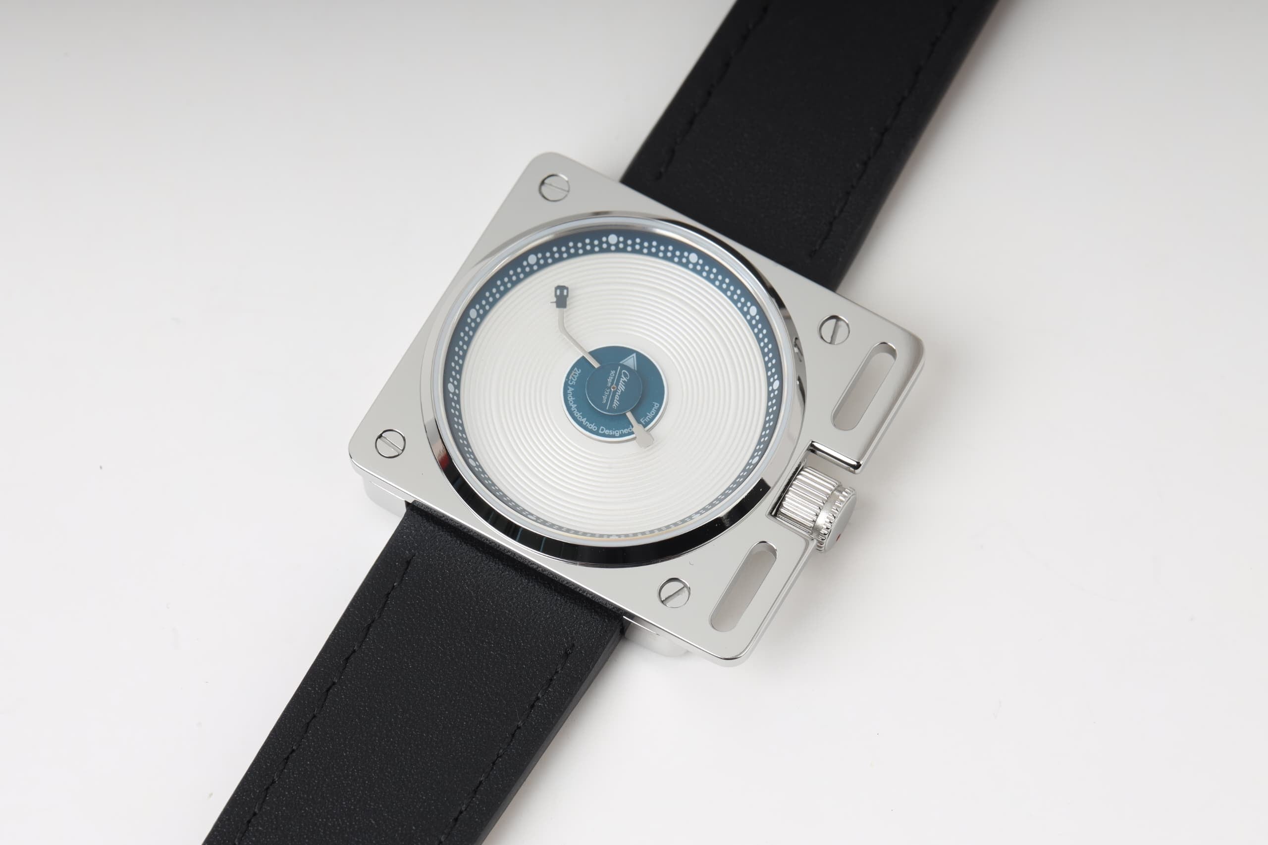 The Vinyl Record Watch by AndoAndoAndo x Esteemed Gentleman - Limited Edition
