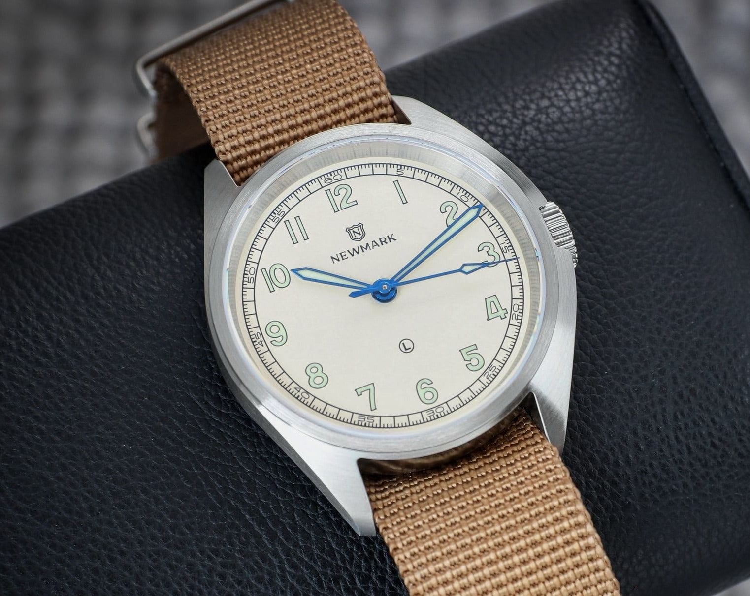 52 Field Ivory