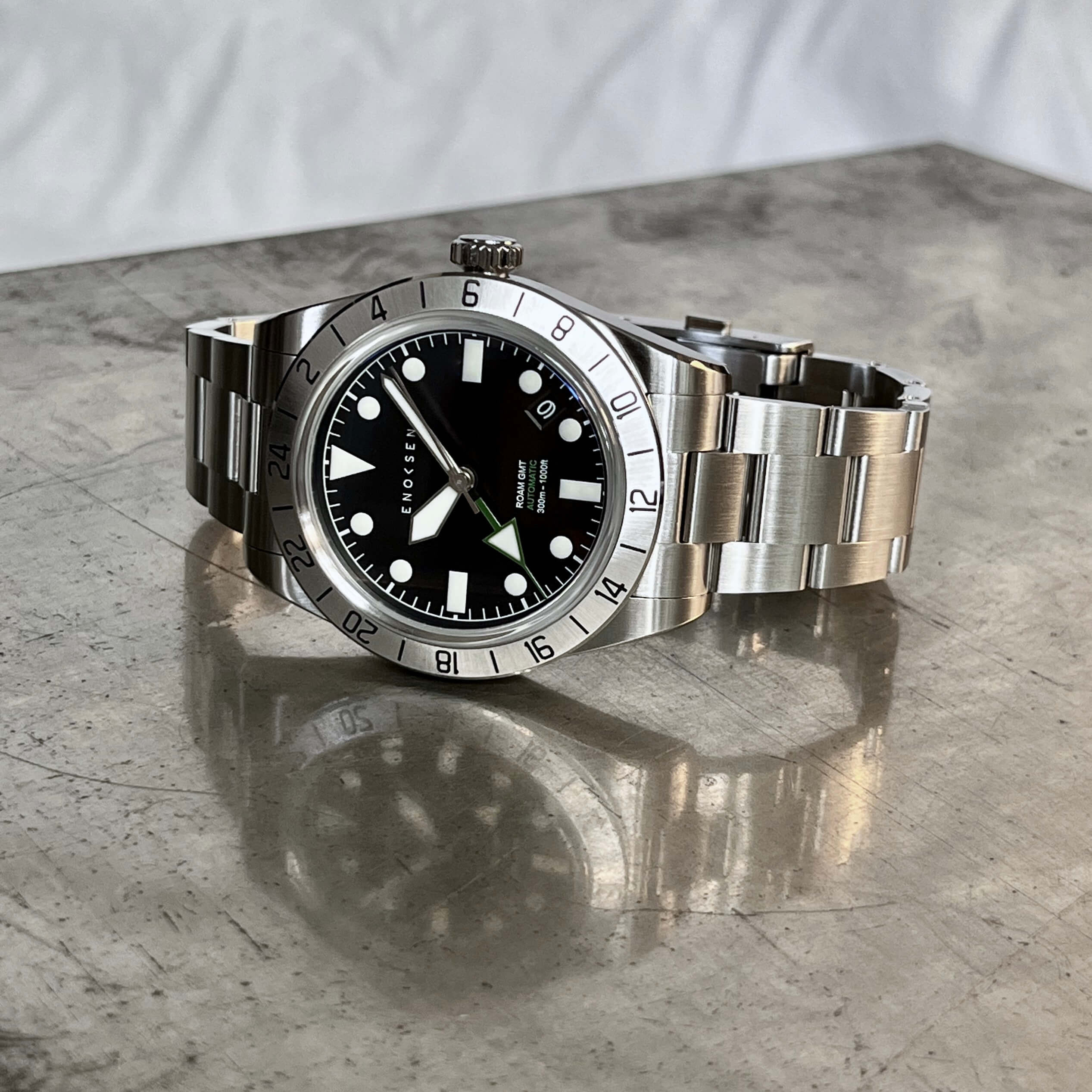 ROAM E07/B ◇ Automatic GMT Watch - 40mm