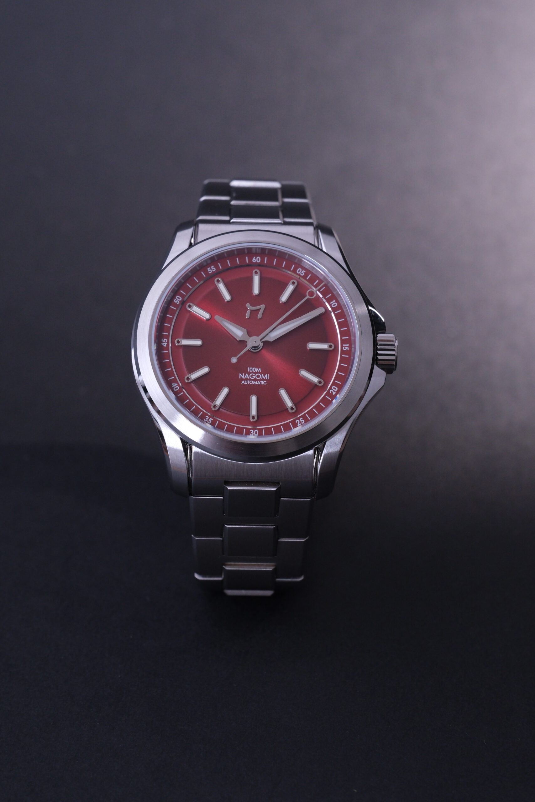 Nagomi Red Dial