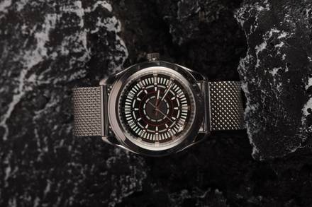 In the Hand of the Imperial - Quartz Limited 20 pcs
