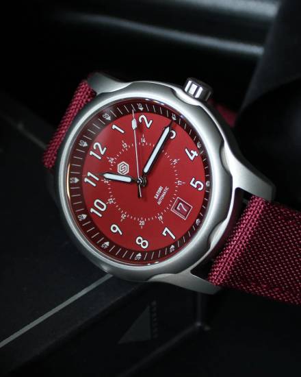 Companion — Crimson Red