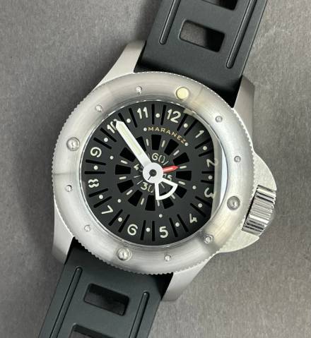 Rawai 42 stainless steel black gauge style