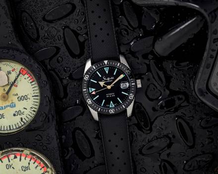 1A 38 Black/Blue