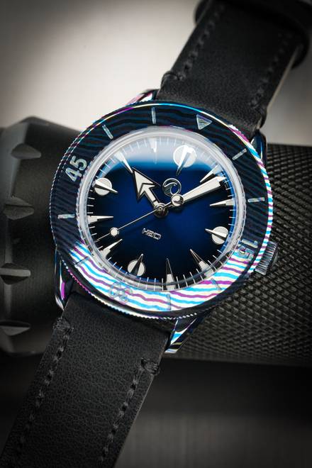 Green Ocean Timascus / Black2Blue Sunburst Dial