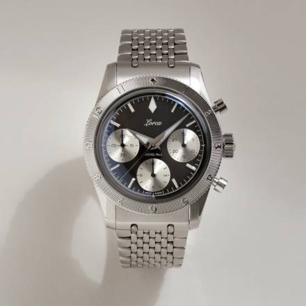 MODEL No.2 CHRONOGRAPH Golden Gray